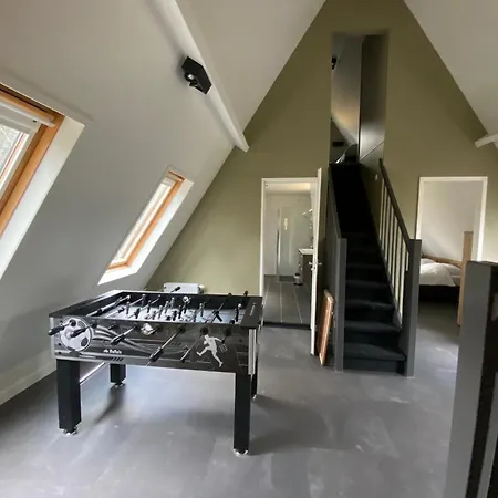 With 4 Bathrooms, Near Vrachelse Heide * Oosterhout (North Brabant)