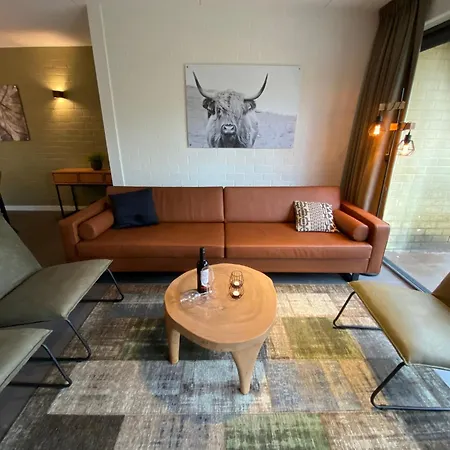 Сasa de vacaciones With 4 Bathrooms, Near Vrachelse Heide